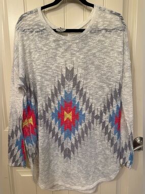 NWT Women's Grey Aztec Knit Pullover with Colorful Pattern
